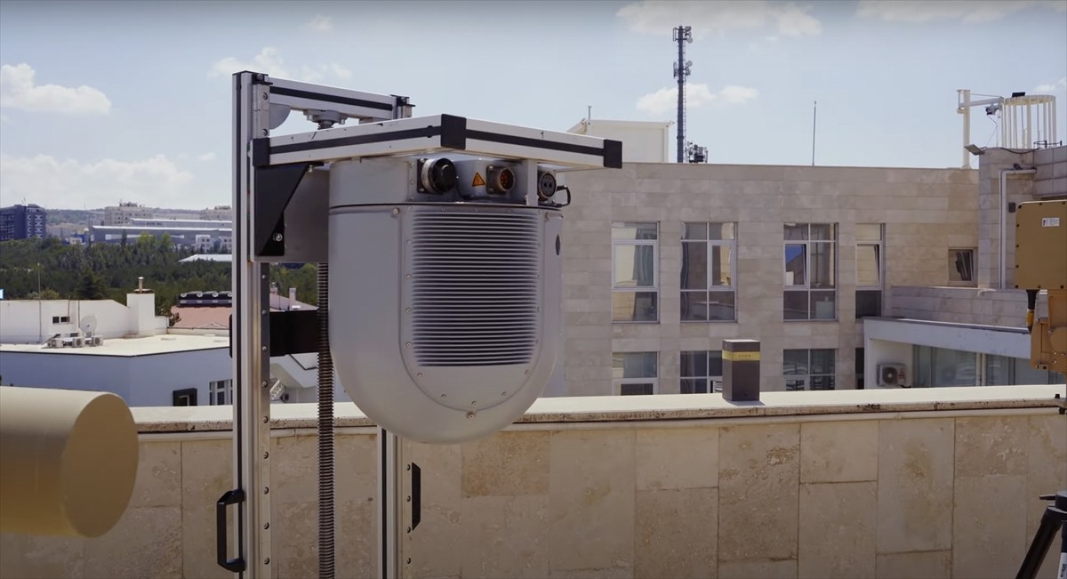 Meteksan Savunma'nın MILSAR radarı, Birleşik Arap Emirlikleri'nin GARMOOSHA insansız hava aracına...