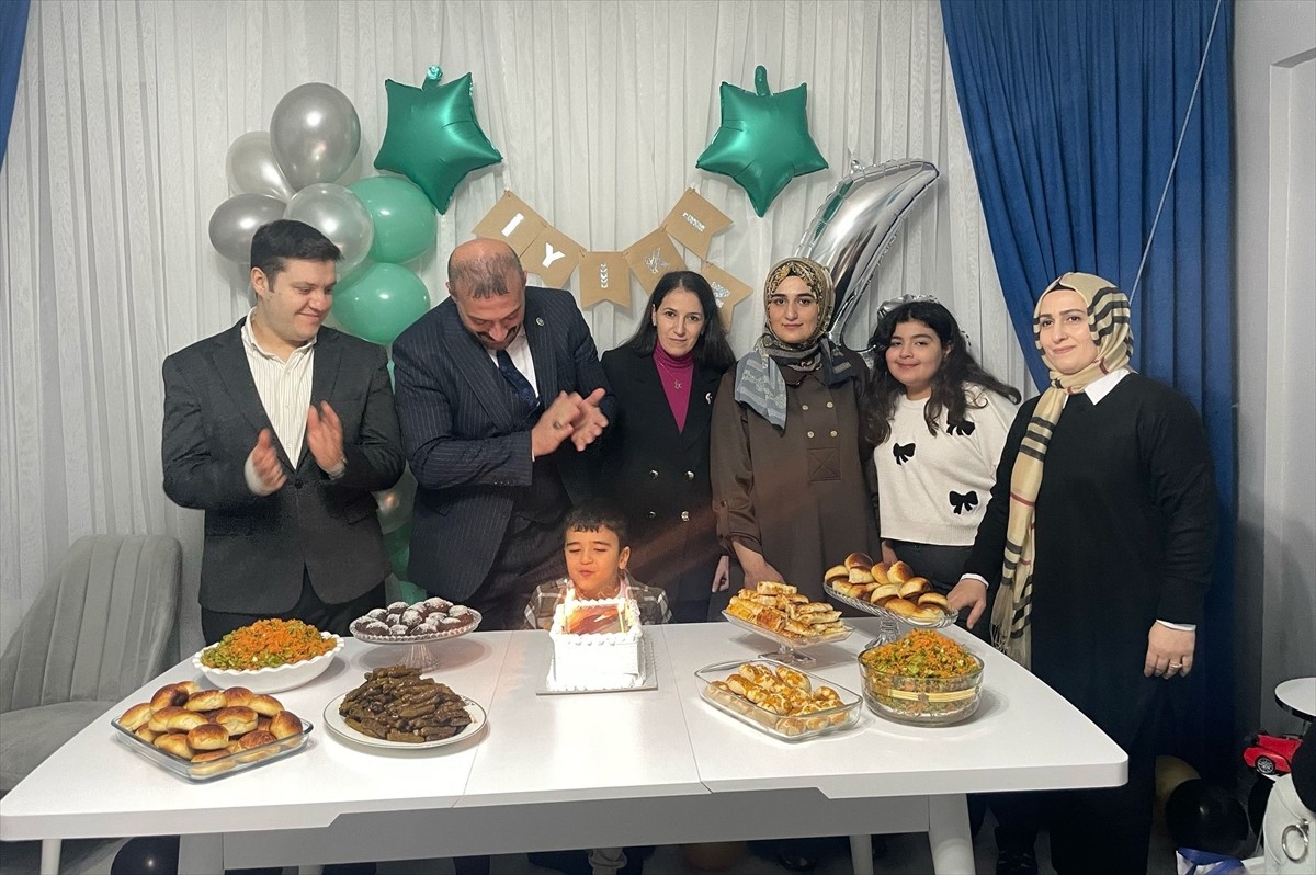 MHP Edirne İl Başkanlığı tarafından Fırat Kalkanı Harekat bölgesinde şehit olan Piyade Uzman Çavuş...