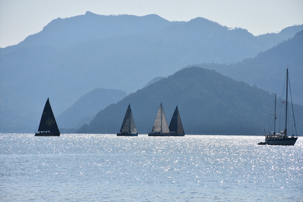 Muğla'nın Marmaris ilçesinde bu yıl 16'ncısı gerçekleştirilen Marmaris MIYC Kış Trofesi Yat...