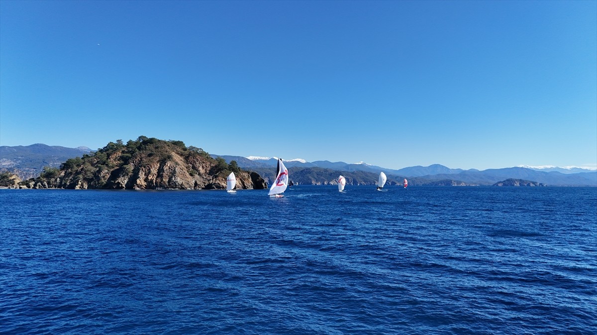 Muğla’nın Fethiye ilçesinde düzenlenen Göcek Kış Trofesi Yat Yarışları’nın ikinci ayağı başladı....