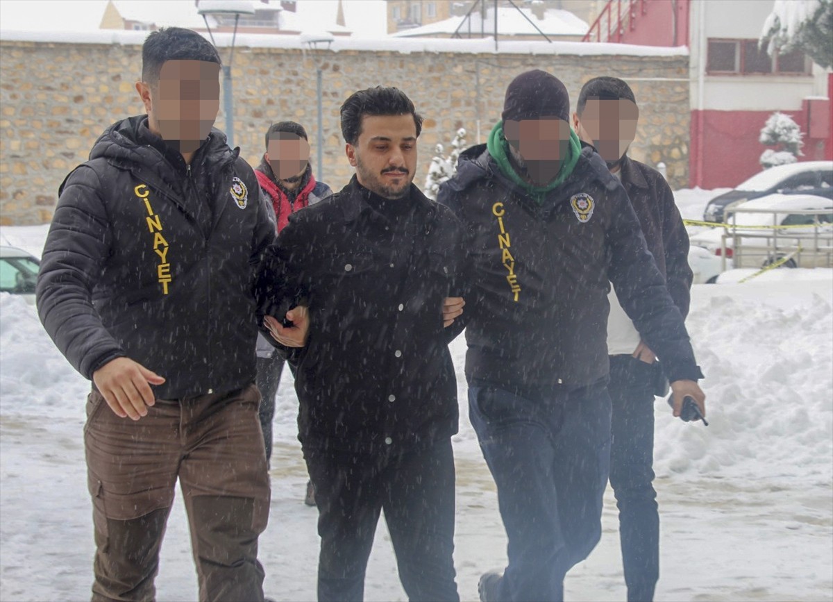 Nevşehir'de eski eşini tabancayla vurarak öldüren zanlı tutuklandı. 