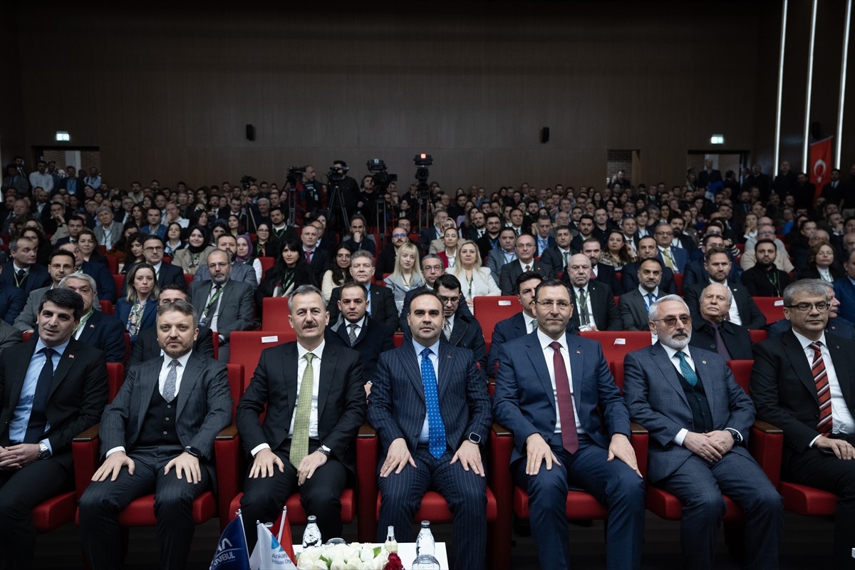 SAHA MİHENK 2. Milli Havacılık Endüstrisi Çalıştayı, Sanayi ve Teknoloji Bakanı Mehmet Fatih Kacır...