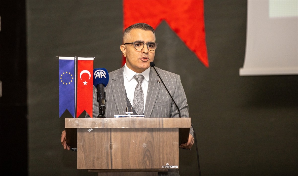 Sakarya, "Türkiye'nin Ulaşımda Net Sıfır Emisyon Yol Haritası Projesi" odak grup çalıştayına ev...