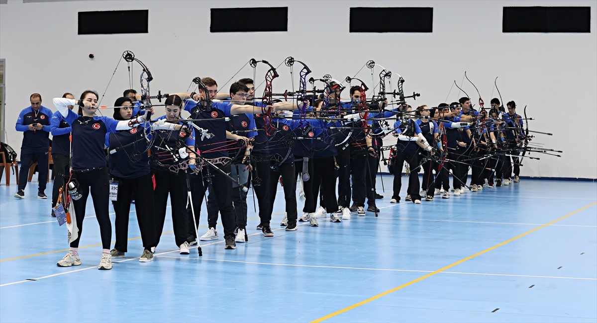 Salon Okçuluk Avrupa Şampiyonası'nda Türkiye'yi temsil edecek 36 milli sporcu, şampiyonaya...