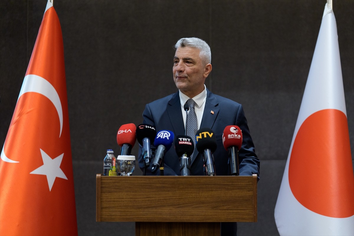 Ticaret Bakanı Ömer Bolat, bir otelde düzenlenen Japonya Milli Günü Resepsiyonu'na katılarak...