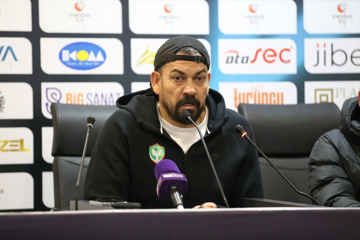 Trendyol 1. Lig'in 26. haftasında Amed Sportif Faaliyetler, konuk ettiği Fitmens Gömlek Yeni...