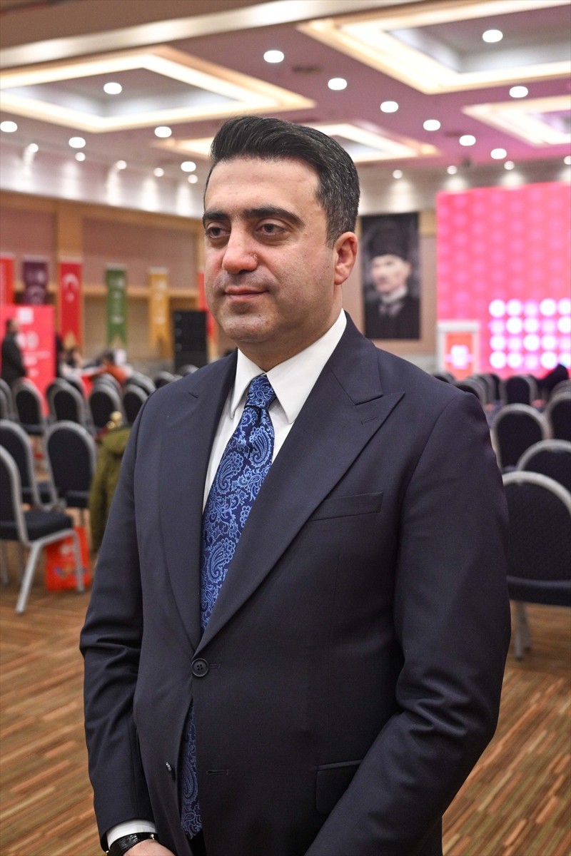 Türkiye Geleneksel Spor Dalları Federasyonu Başkanlığı görevine seçilen Abdulhadi Turus...