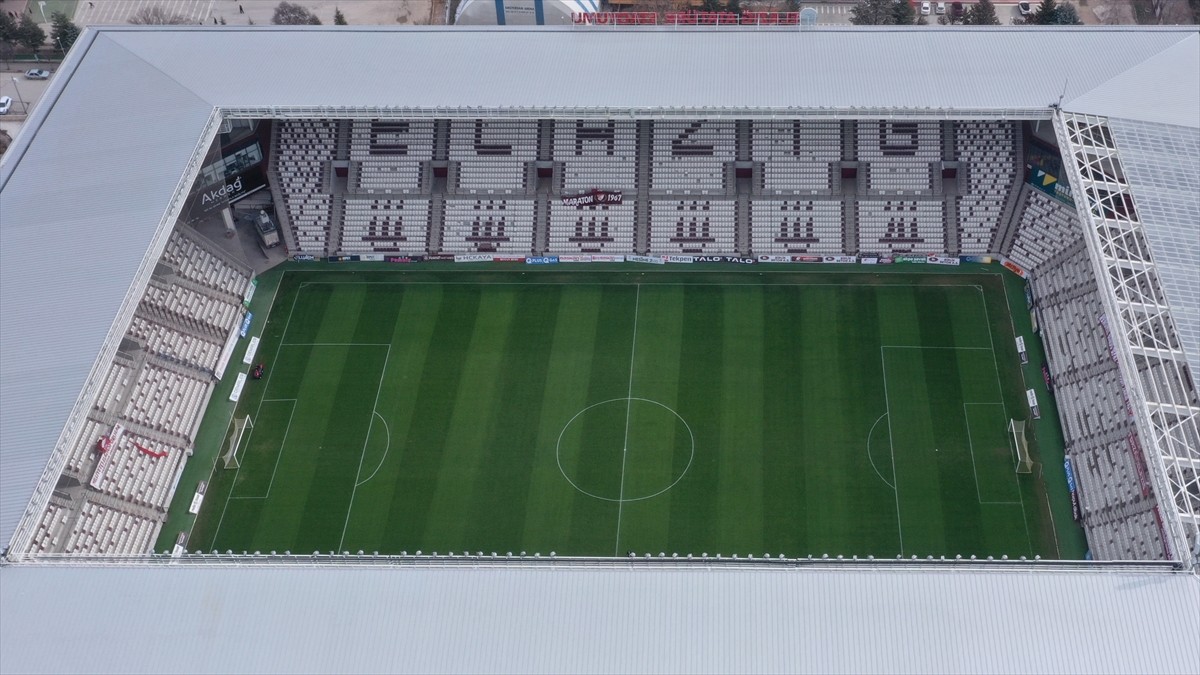 UEFA ve FIFA standartlarındaki Elazığ Atatürk Stadyumu, afet durumlarına karşı alınan tedbirlerle...