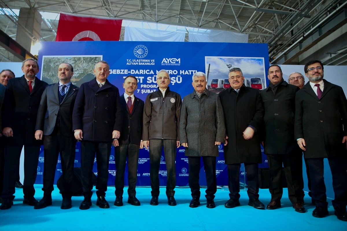 Ulaştırma ve Altyapı Bakanı Abdulkadir Uraloğlu, Gebze-Darıca Metro Hattı Test Sürüşü Programı'na...