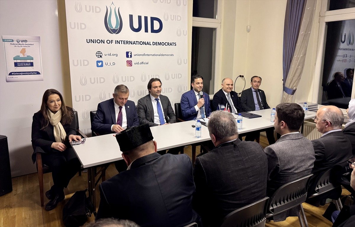 Uluslararası Demokratlar Birliği (UID) Genel Başkanı Kenan Hasan Aslan, Köln'deki UID Genel...