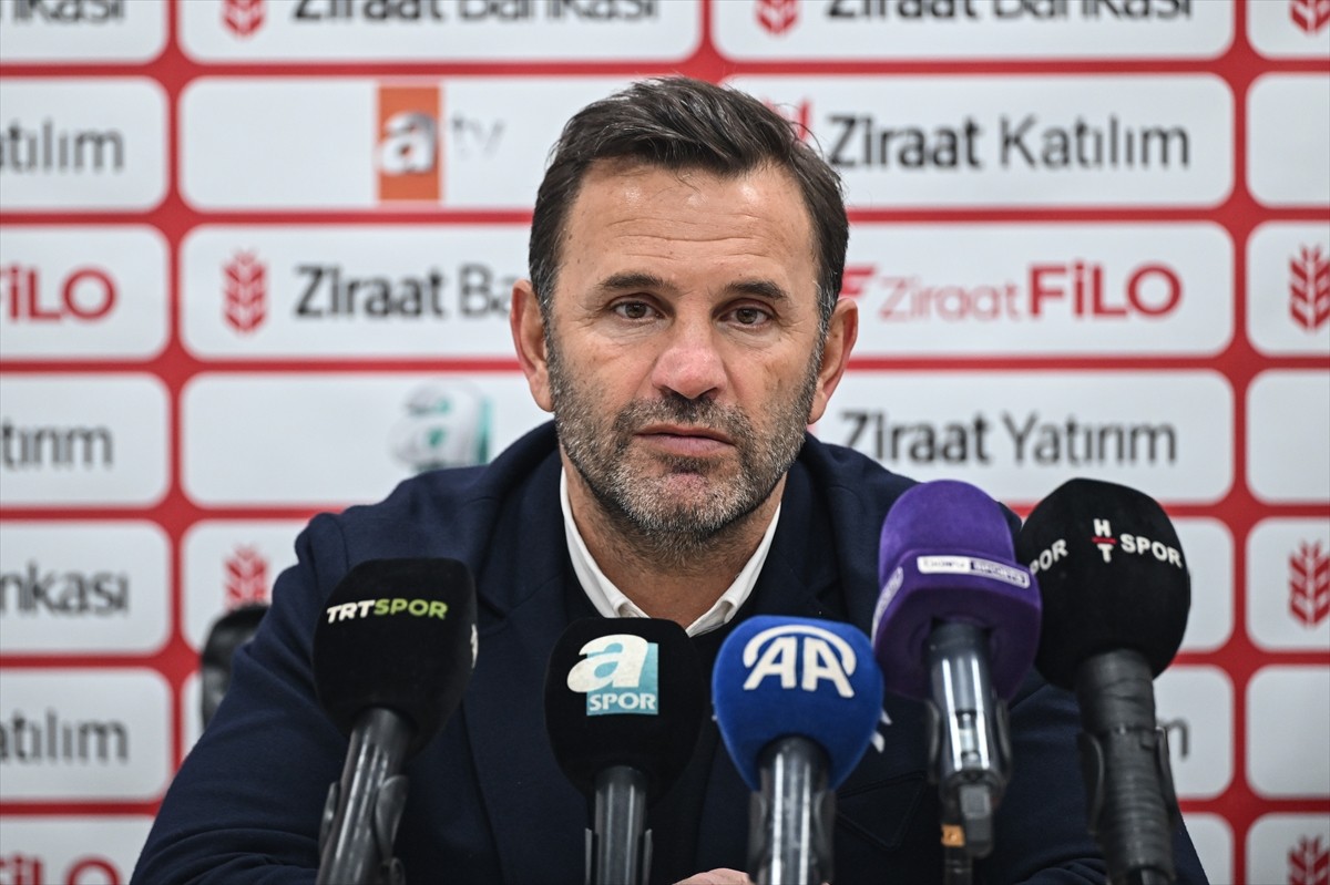 Ziraat Türkiye Kupası C Gurubu ikinci maçında Geosis Boluspor'u 4-1 yenen Galatasaray'ın teknik...