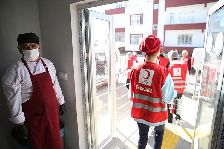 Adıyaman Kızılay'dan Ramazan Desteği: Evinize Sıcak Yemek Ulaşacak