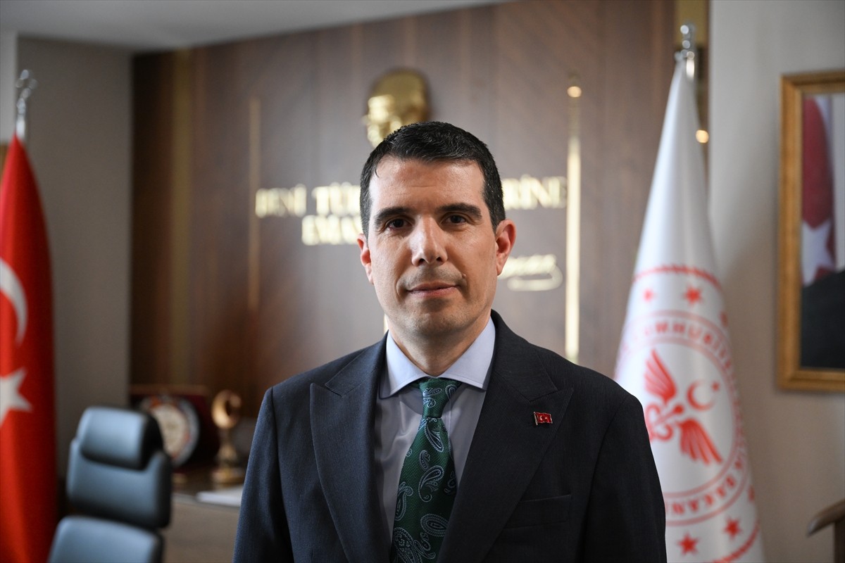 Ankara İl Sağlık Müdürü Ali Niyazi Kurtcebe, Merkezi Hekim Randevu Sistemi (MHRS) kapasitesinin...