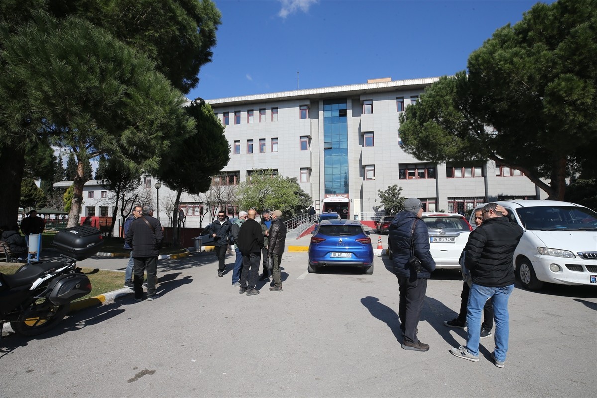 Balıkesir'in merkez Karesi ilçesinde 11 kişinin hayatını kaybettiği, 7 kişinin yaralandığı...