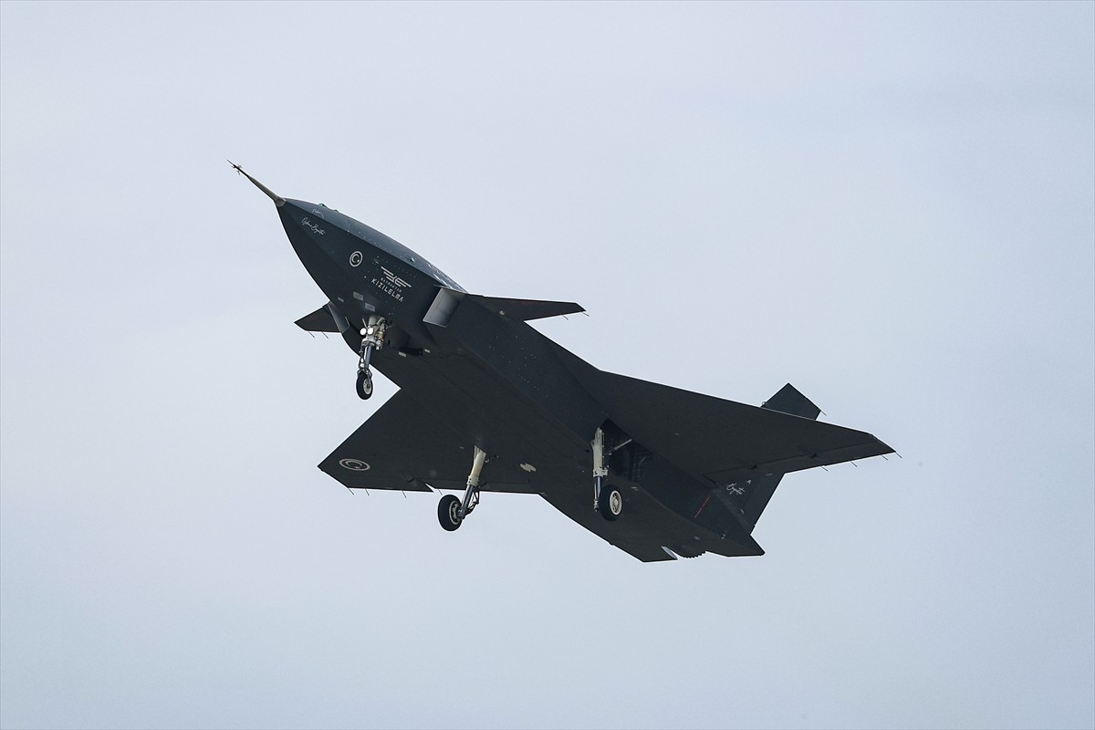 Baykar tarafından milli ve özgün olarak geliştirilen Türkiye'nin ilk insansız savaş uçağı...