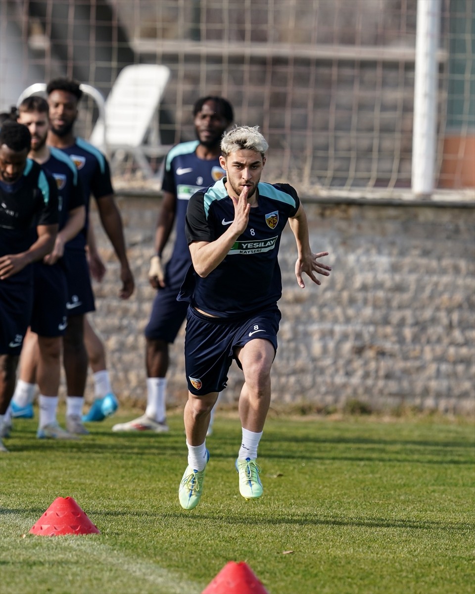 Bellona Kayserispor, Trendyol Süper Lig'in 28. haftasında Gaziantep FK ile deplasmanda oynayacağı...