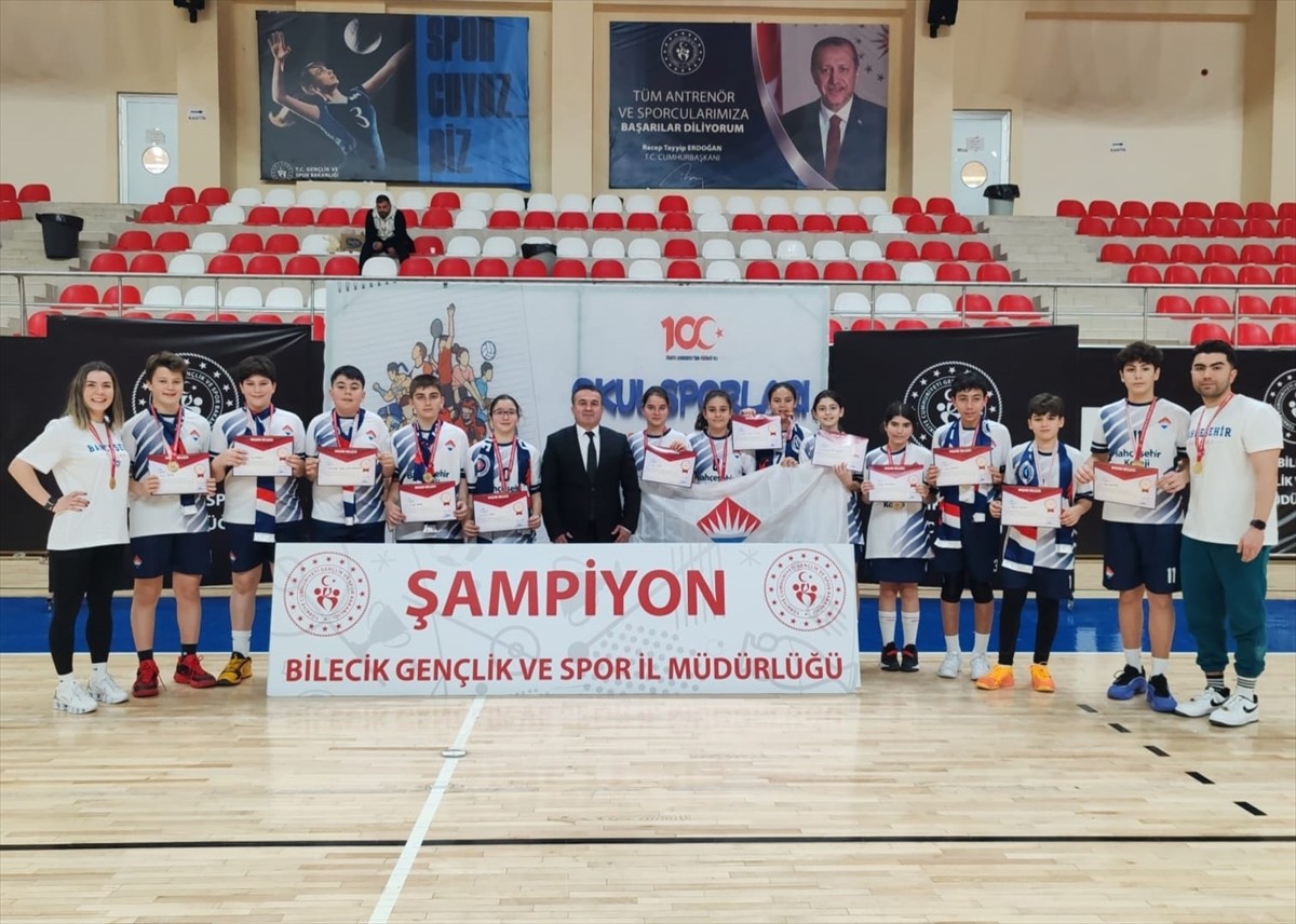 Bilecik'te düzenlenen Gençler, Yıldızlar Korfbol Karma Grup Müsabakaları tamamlandı.