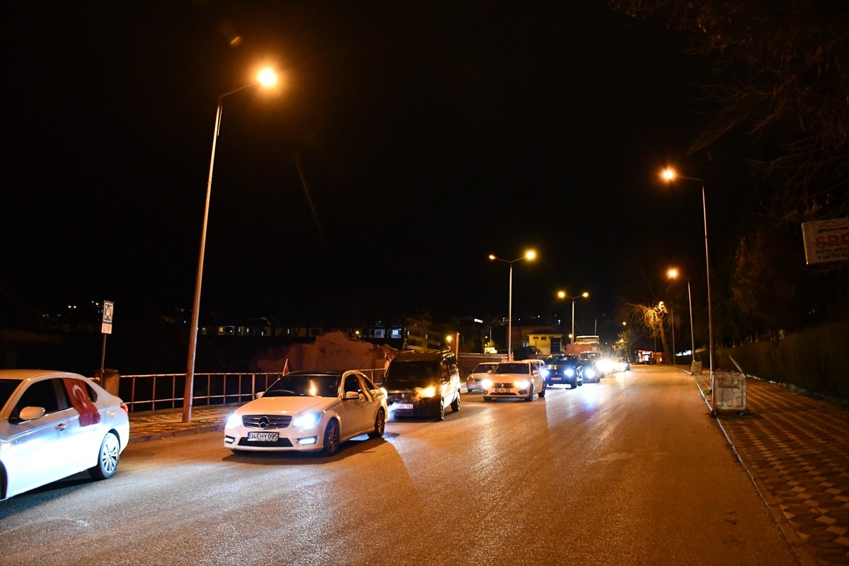 Bilecik'te, İsrail'in Filistin ve Gazze'ye yönelik saldırılarını protesto amacıyla konvoy...