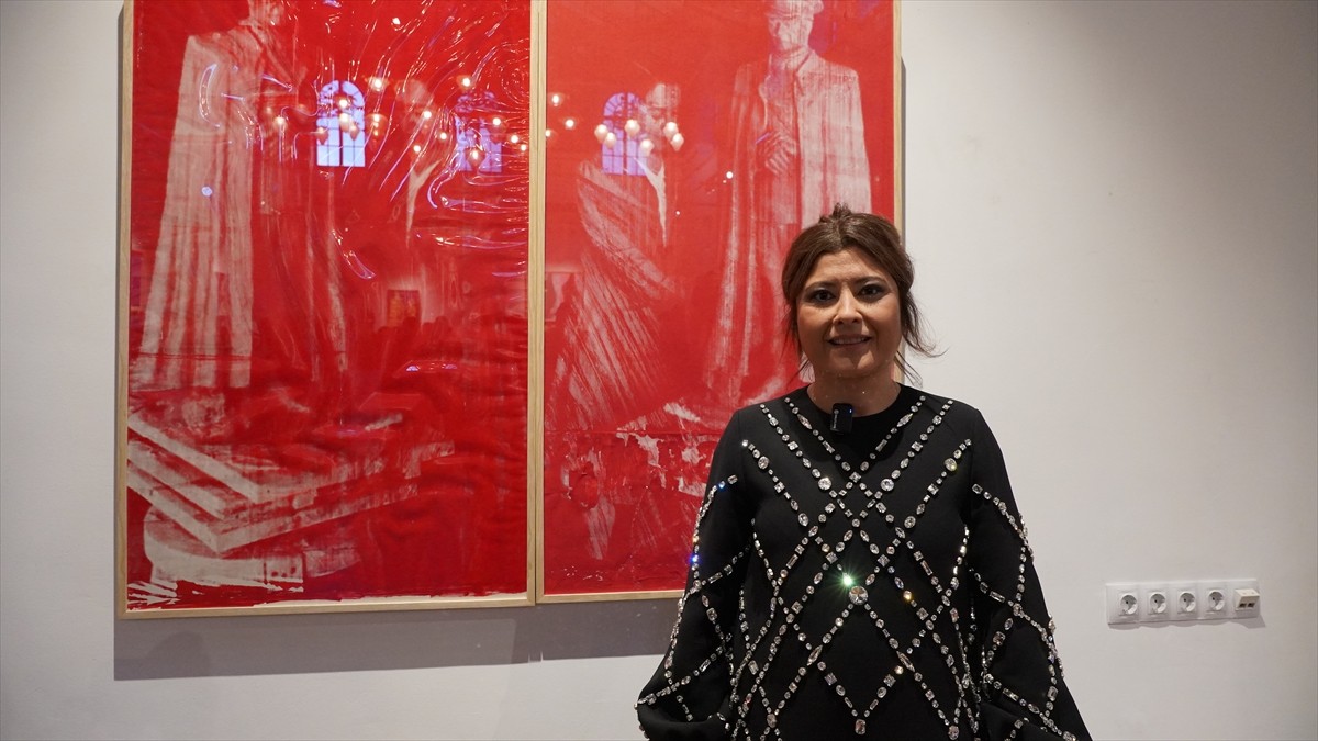 Bulgaristan'ın başkenti Sofya'da, 8 Mart Dünya Kadınlar Günü vesilesiyle Türk ressam Ardan...