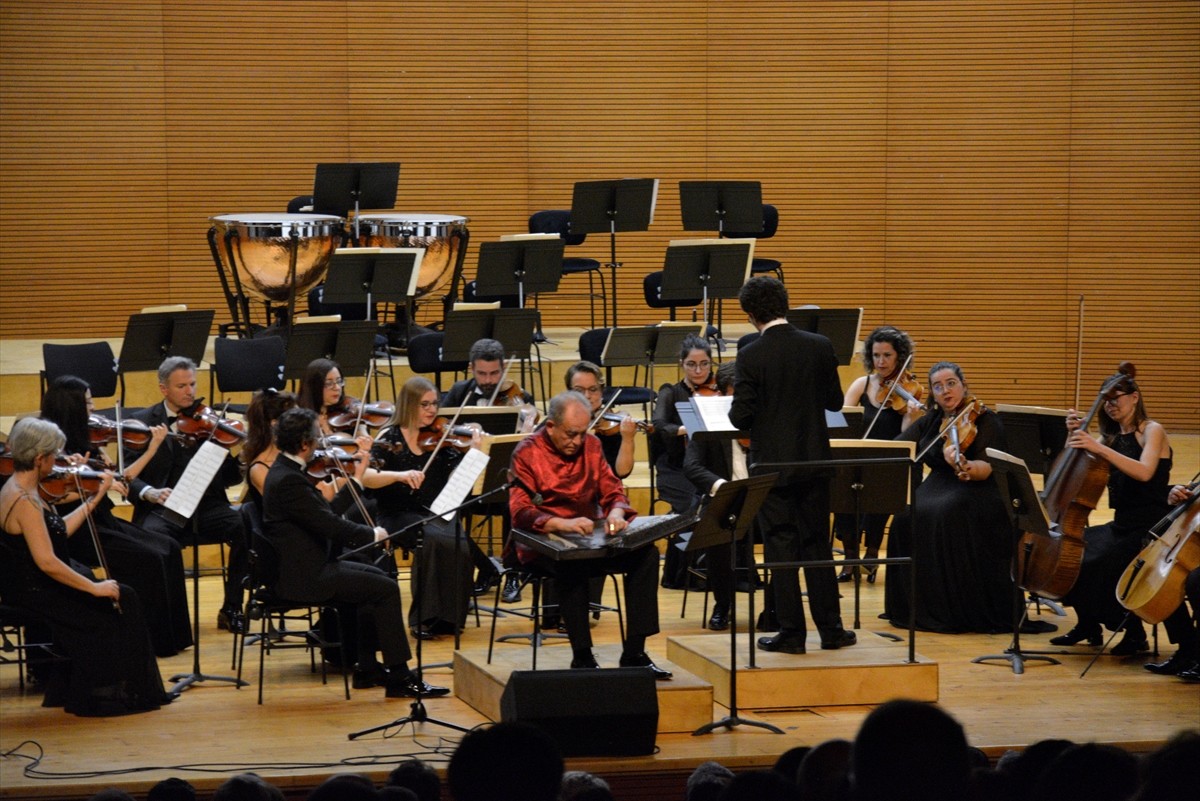 Bursa Bölge Devlet Senfoni Orkestrası (BBDSO), "Çanakkale Şehitlerimizi Anma" konseri...