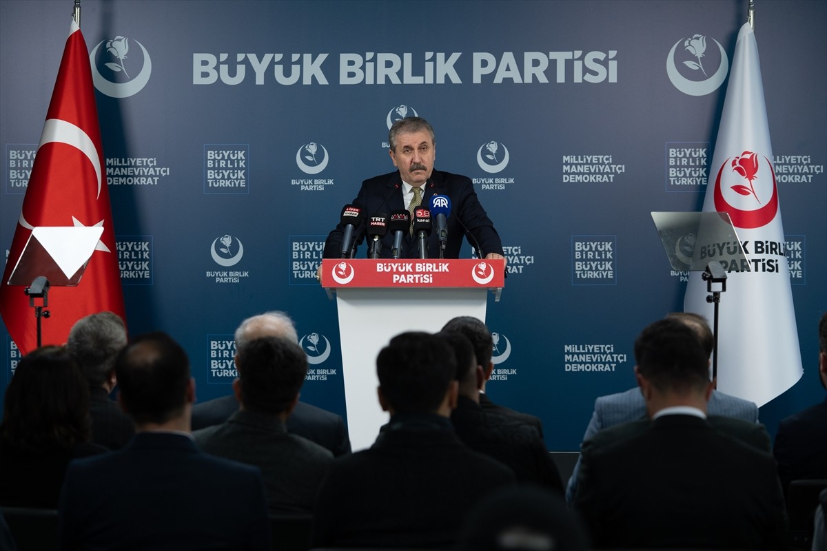Büyük Birlik Partisi (BBP) Genel Başkanı Mustafa Destici, partisinin genel merkezinde basın...