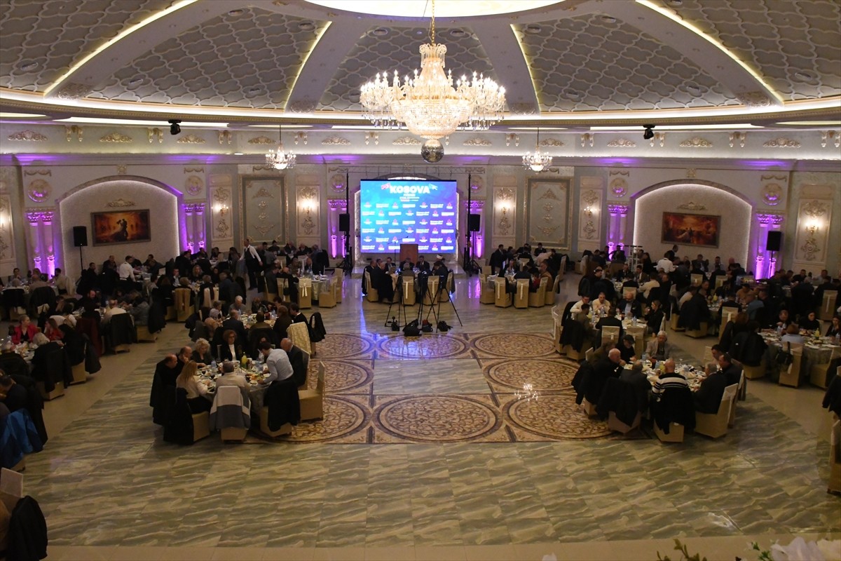 Büyük Birlik Partisi (BBP) Genel Başkanı Mustafa Destici ve beraberindeki heyet, Kosova'nın...