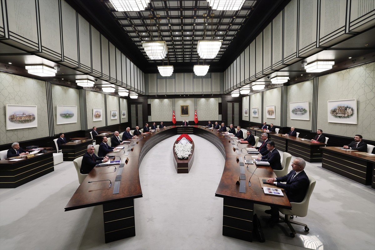 Cumhurbaşkanı Recep Tayyip Erdoğan, Cumhurbaşkanlığı Külliyesi'nde Kabine Toplantısı'na başkanlık...