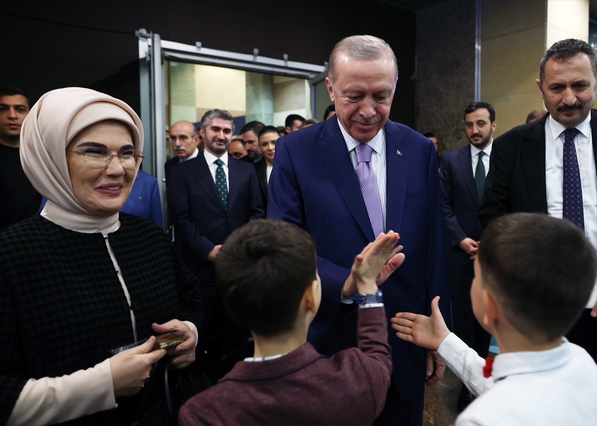  Cumhurbaşkanı Recep Tayyip Erdoğan eşi Emine Erdoğan ile Aile ve Sosyal Hizmetler Bakanlığının ev...