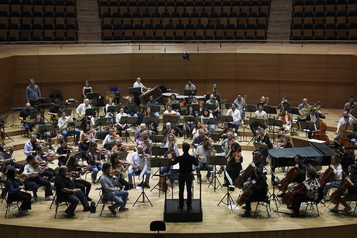 Cumhurbaşkanlığı Senfoni Orkestrası (CSO), Ankara Üniversitesi İletişim Fakültesinin 60. yılını...