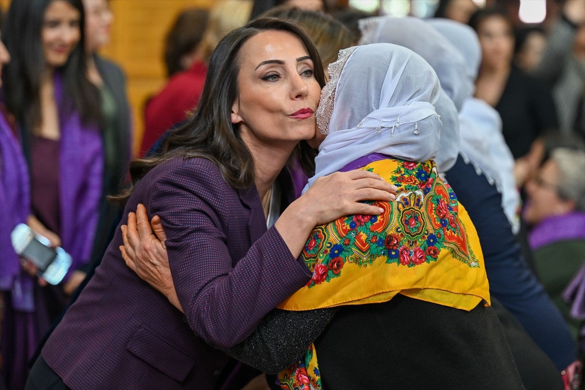 DEM Parti Eş Genel Başkanı Tulay Hatımoğulları Oruç (ortada), partisinin TBMM grup toplantısına...