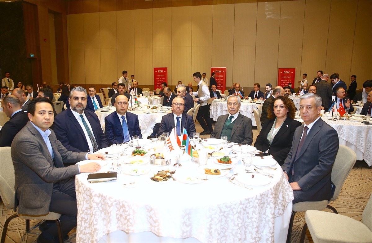 Dünya Türk İş Konseyi (DTİK) tarafından Azerbaycan'ın başkenti Bakü'de iftar programı düzenlendi....
