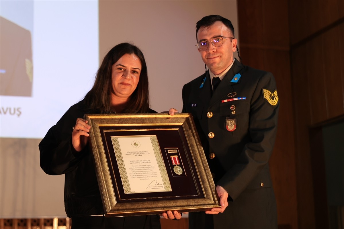Edirne Halk Eğitim Merkezi'nde 18 Mart Şehitleri Anma Günü ve Çanakkale Deniz Zaferi'nin 110. yıl...