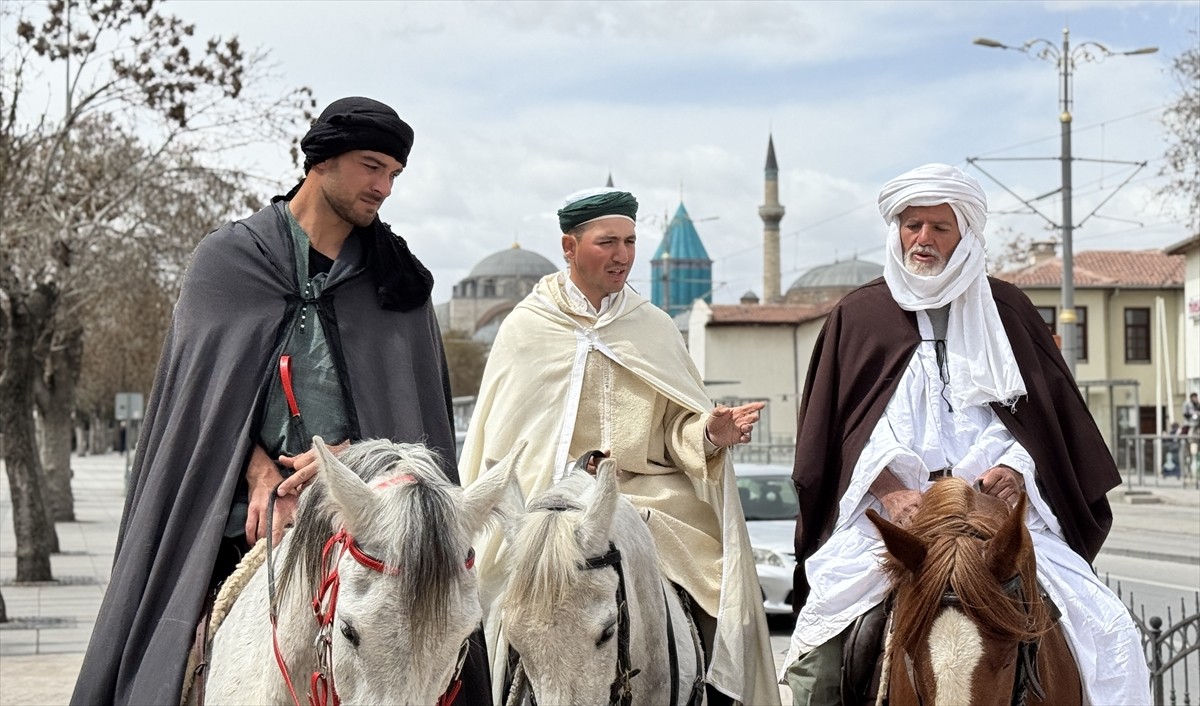 Endülüs Müslümanlarının 500 yıl önceki at sırtında kutsal topraklara giderek hac ibadetini yerine...