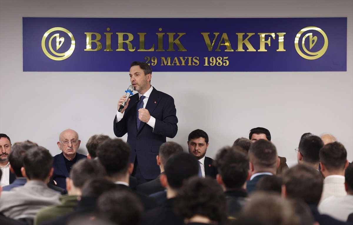 Enerji ve Tabii Kaynaklar Bakanı Alparslan Bayraktar, Milli Türk Talebe Birliği (MTTB) tarafından...
