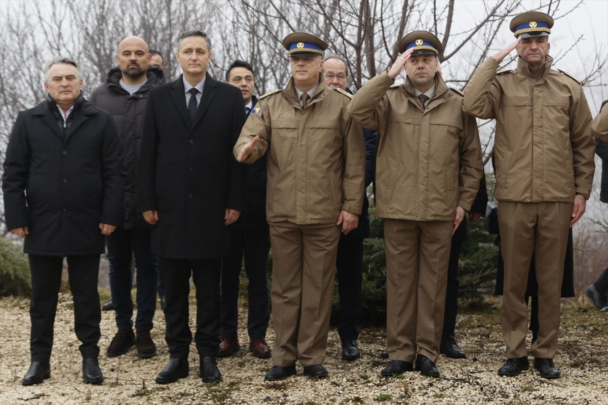 Eski Yugoslavya'nın dağılma sürecinde yapılan referandumdan sonra bağımsızlığını ilan eden Bosna...