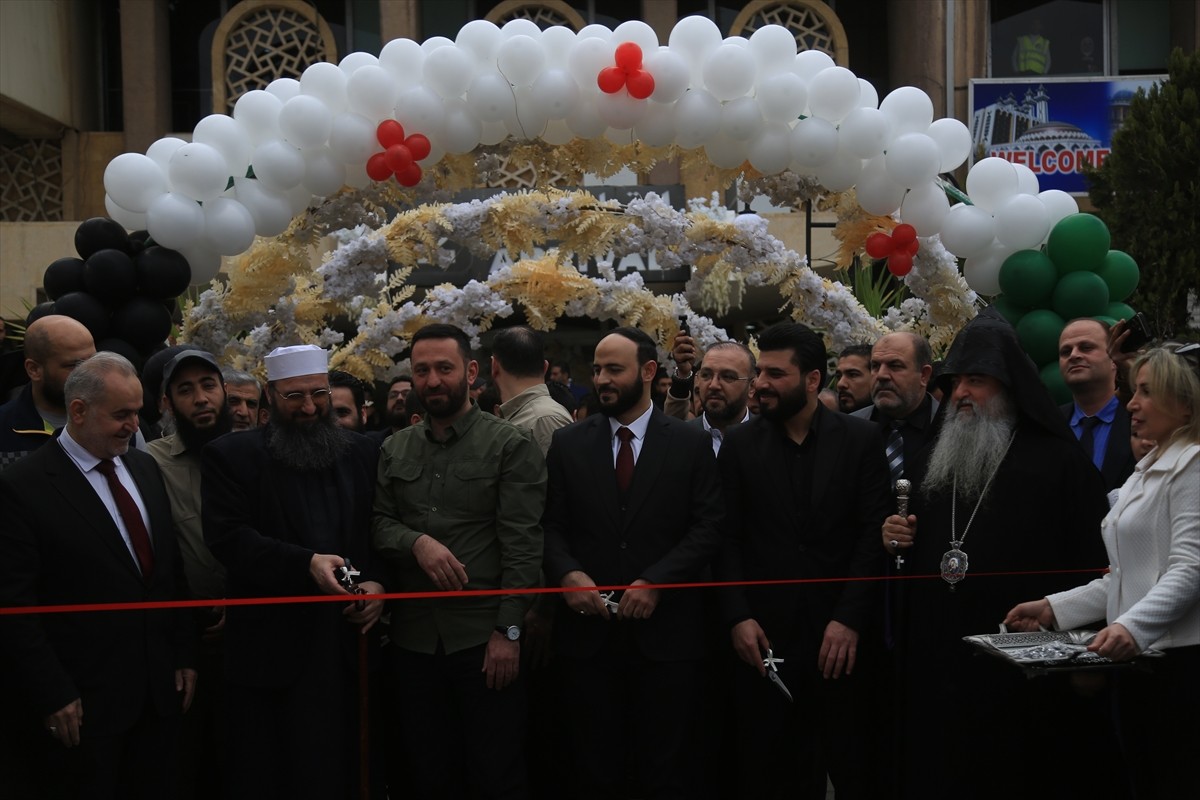 Halep Uluslararası Havalimanı, 3 aylık bakım çalışmalarının tamamlanmasının ardından bugün yeniden...