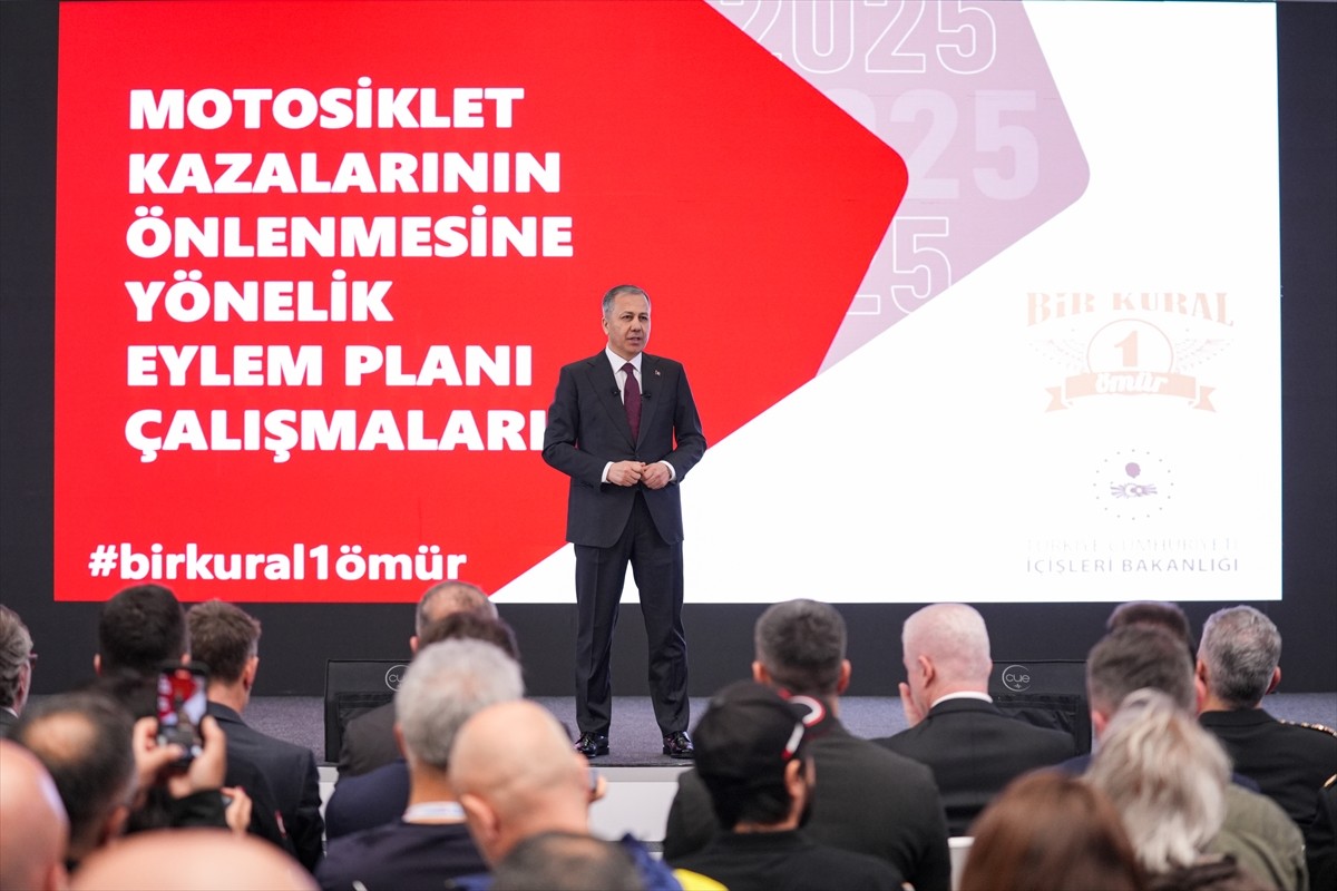 İçişleri Bakanı Ali Yerlikaya, İstanbul Fuar Merkezi'ndeki MOTOBIKE İstanbul 2025 Fuarı'nın açılış...