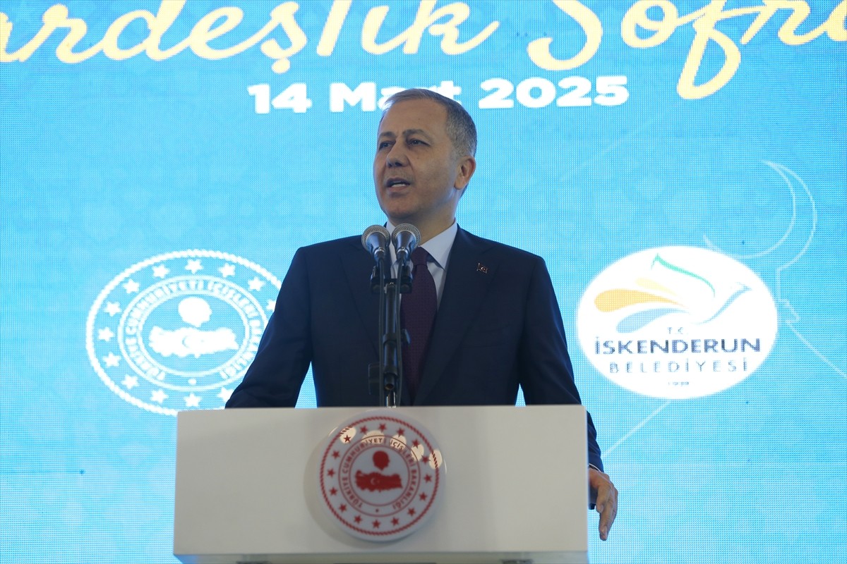 İskenderun Belediyesi tarafından Sakarya Mahallesi'ndeki Ziraat Park'a "Kardeşlik İftarı"...