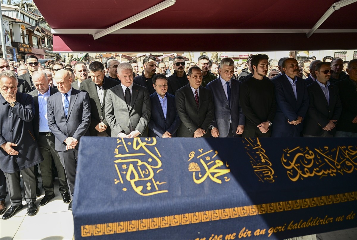 İstanbul İl Emniyet Müdürü Selami Yıldız'ın vefat eden kayınpederi Osman Kutlu, Eyüpsultan...