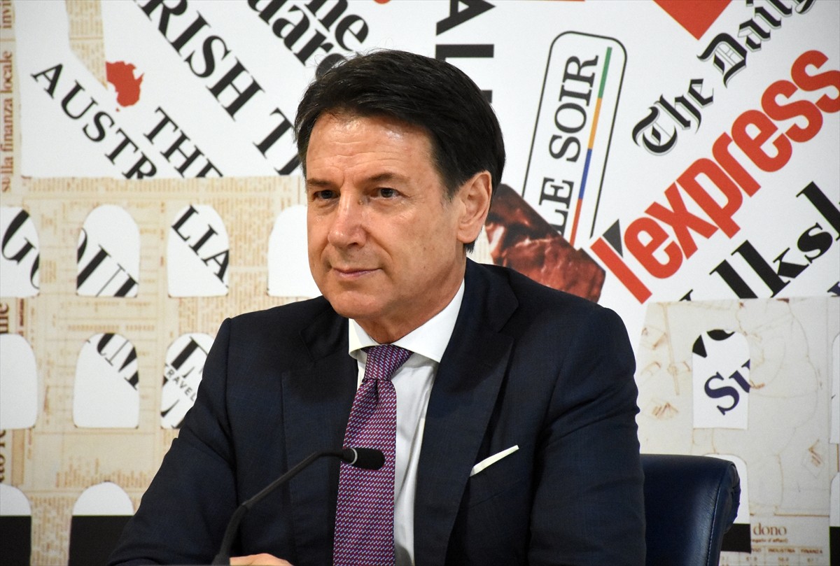 İtalya'da parlamentodaki ikinci büyük muhalefet partisi konumundaki 5 Yıldız Hareketi'nin (M5S)...