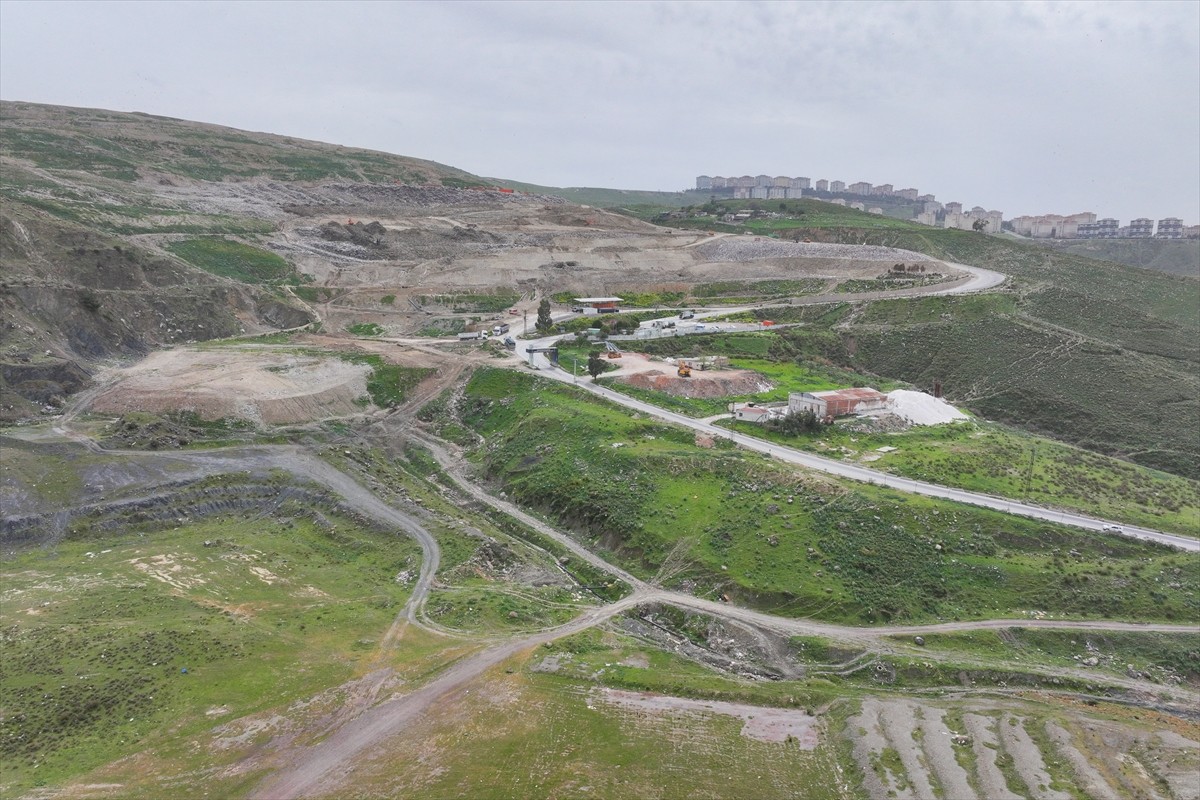 İzmir'de yaşayan Dursun Ali Kazar, mahkemenin "Harmandalı Düzenli Atık Depolama Tesisinde çöp...