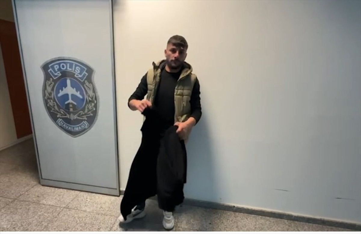 Kars'ta hırsızlık suçundan 3 yıl 6 ay 22 gün kesinleşmiş hapis cezası bulunan firari hükümlü...