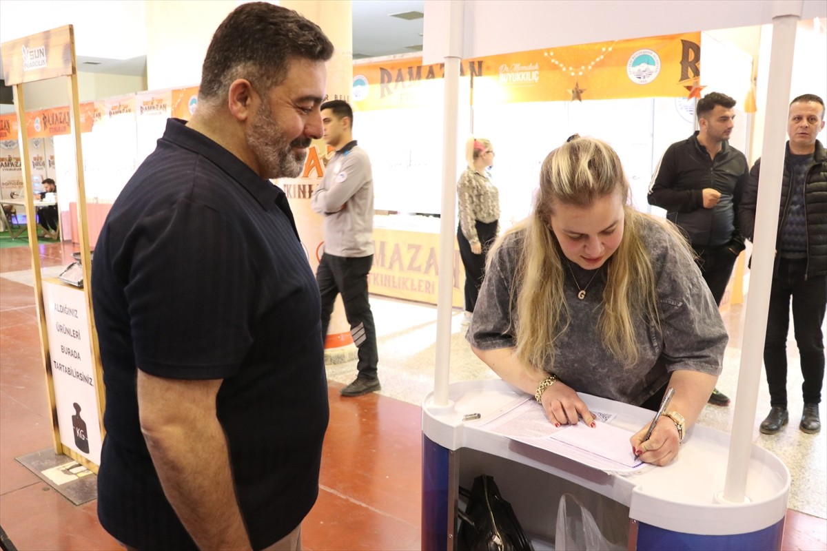 Kayseri'de, Büyük Aile Platformu, ulusal televizyon kanallarında yayınlanan gündüz kuşağı...