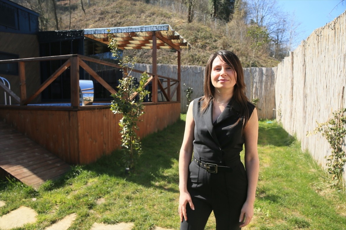 Kocaeli'de Akçakoca Turizm Mesleki ve Teknik Anadolu Lisesi İngilizce öğretmeni Sueda Çalışan...