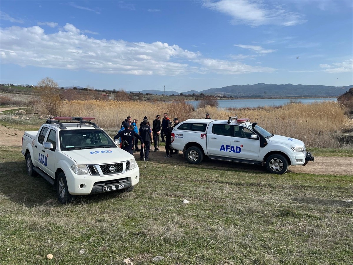 Kütahya'nın Gediz ilçesinde 3 gün önce kaybolan Alzheimer hastası yaşlı kadın, dere yatağı...