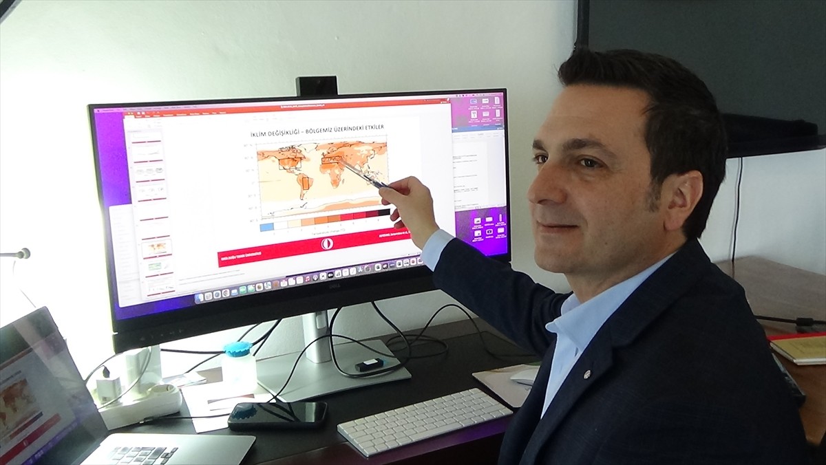 Ortadoğu Teknik Üniversitesi (ODTÜ) Erdemli Deniz Bilimleri Enstitüsü Müdürü Prof. Dr. Barış...