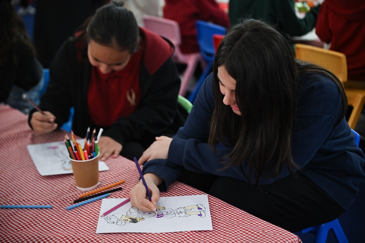 "Külliye'de Ramazan" etkinlikleri kapsamında çocuklar ile aileleri, eğlenceli ve öğretici...