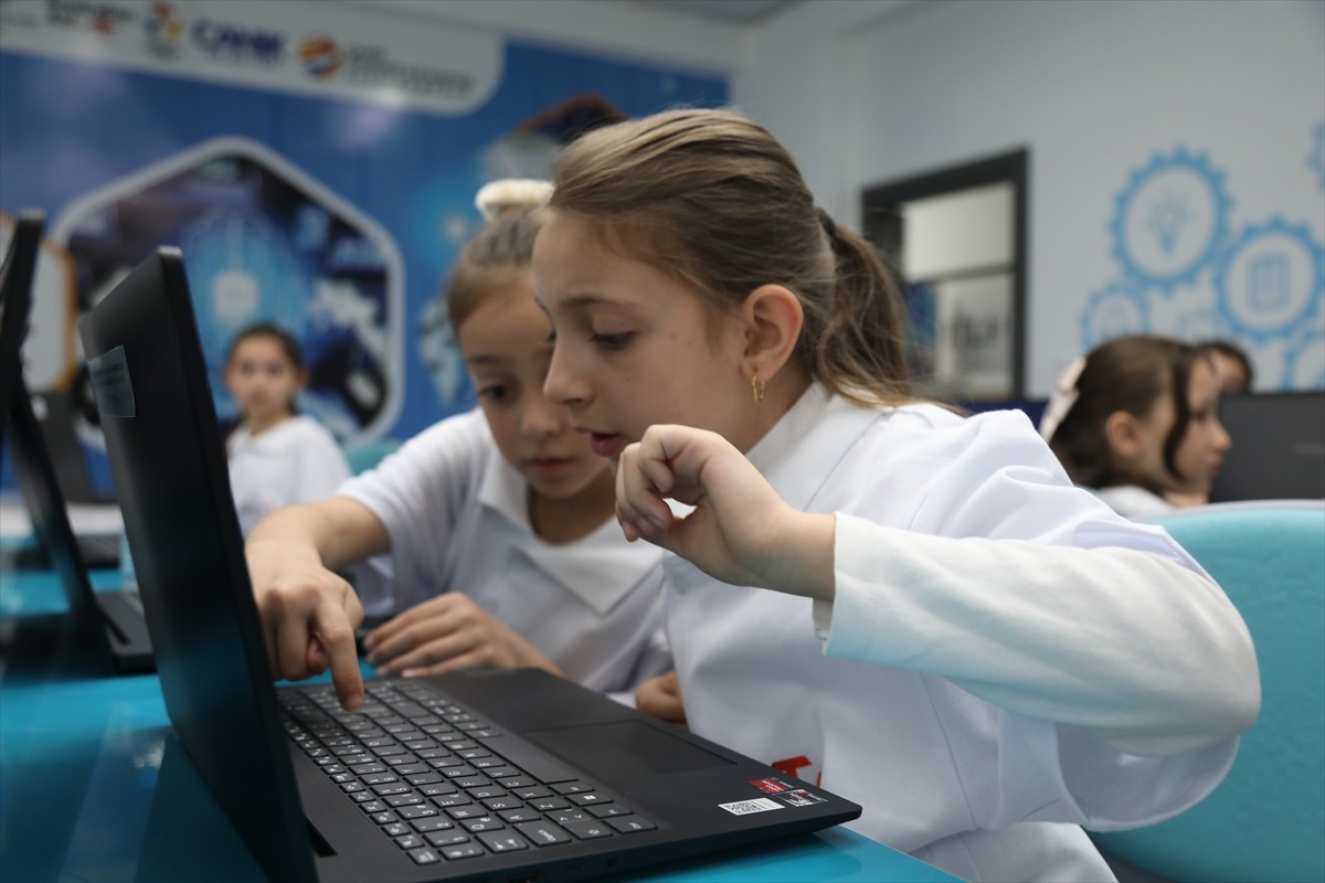 Samsun Canik Belediyesi öncülüğünde, Türkiye Teknoloji Takımı Vakfı (T3 Vakfı) ve İl Milli Eğitim...