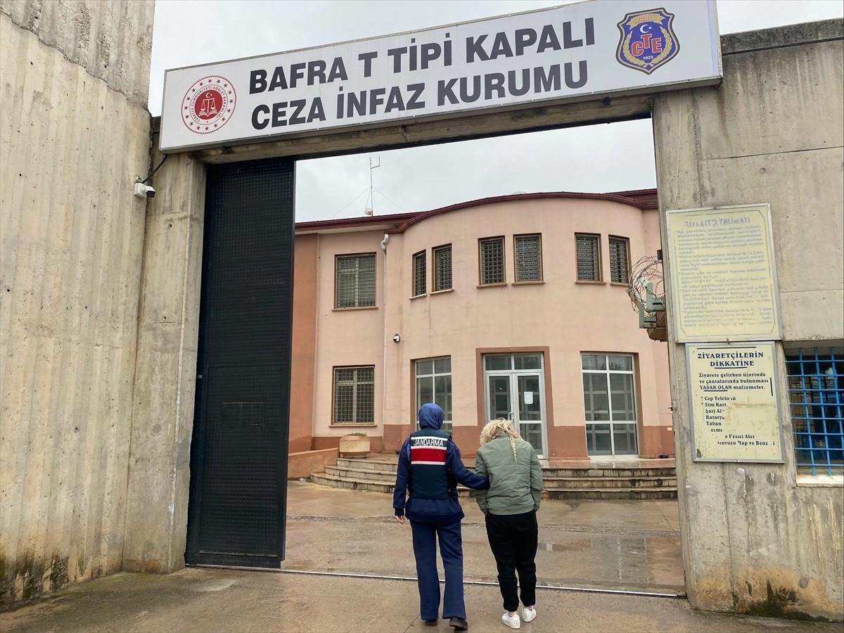Samsun’un Bafra ilçesinde düzenlenen uyuşturucu operasyonunda yakalanan 1 zanlı tutuklandı. 