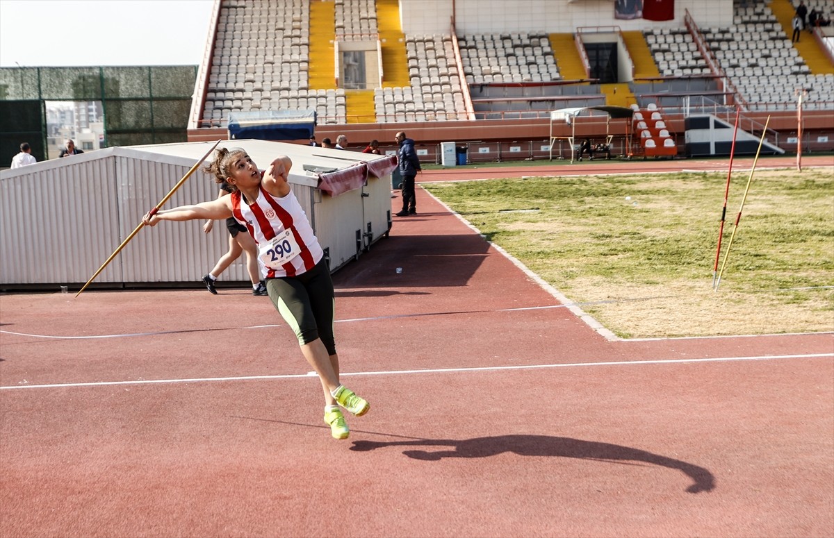 Seyfi Alanya Kış Atmalar Türkiye Şampiyonası ve Atmalar Kupası Yarışları, Mersin'de başladı....